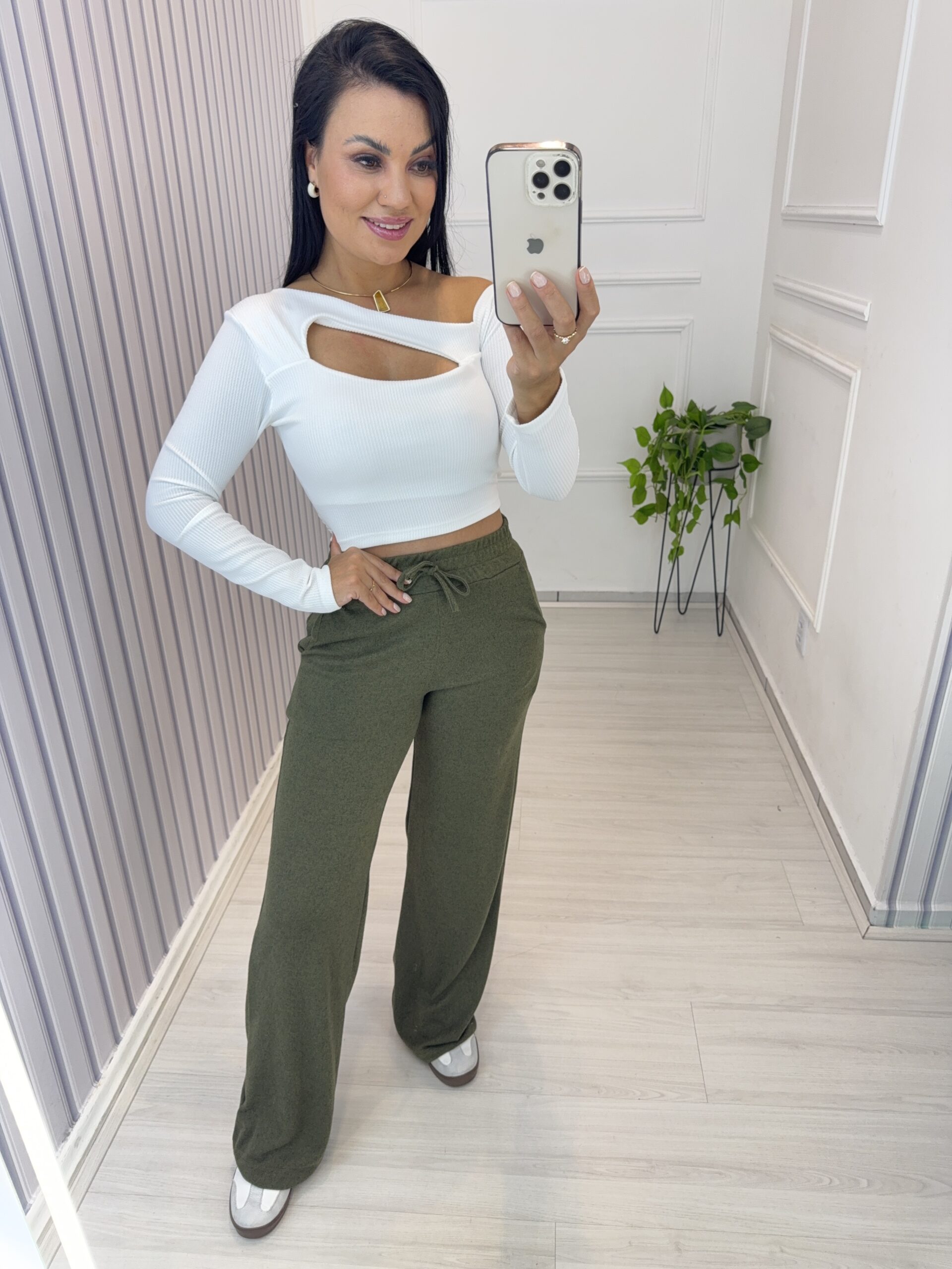 CROPPED SARA