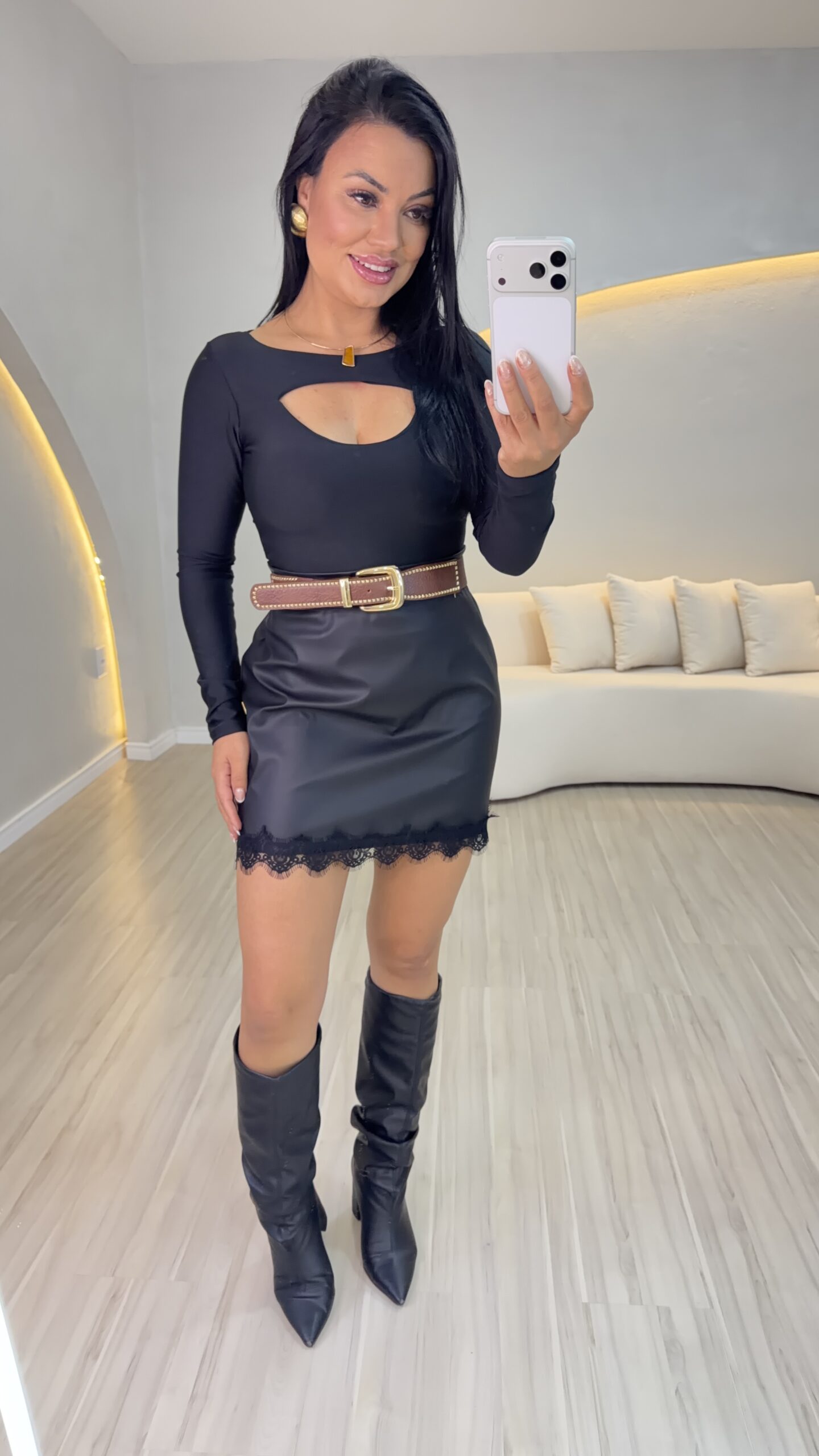 BODY MAYELLY